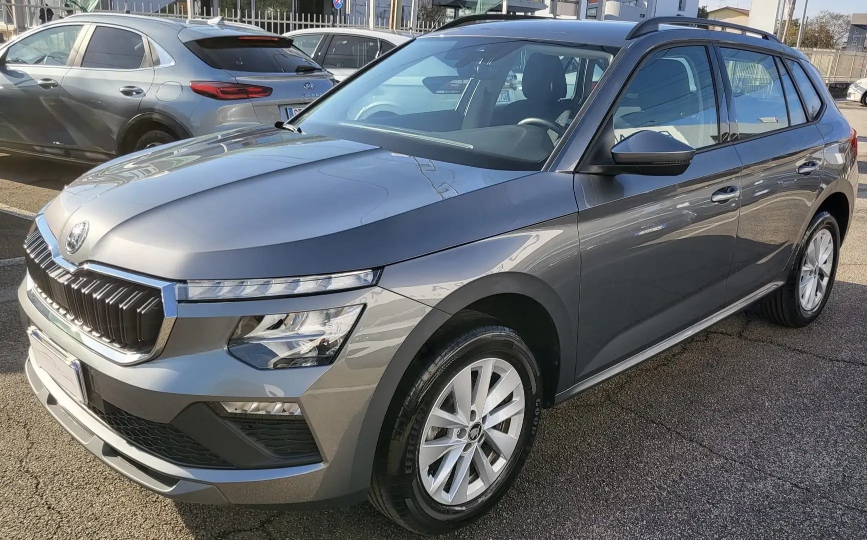 Skoda Kamiq 1.0 tsi 95cv“PREZZO REALE SENZA FINANZIAMENTO” Grigio - 1