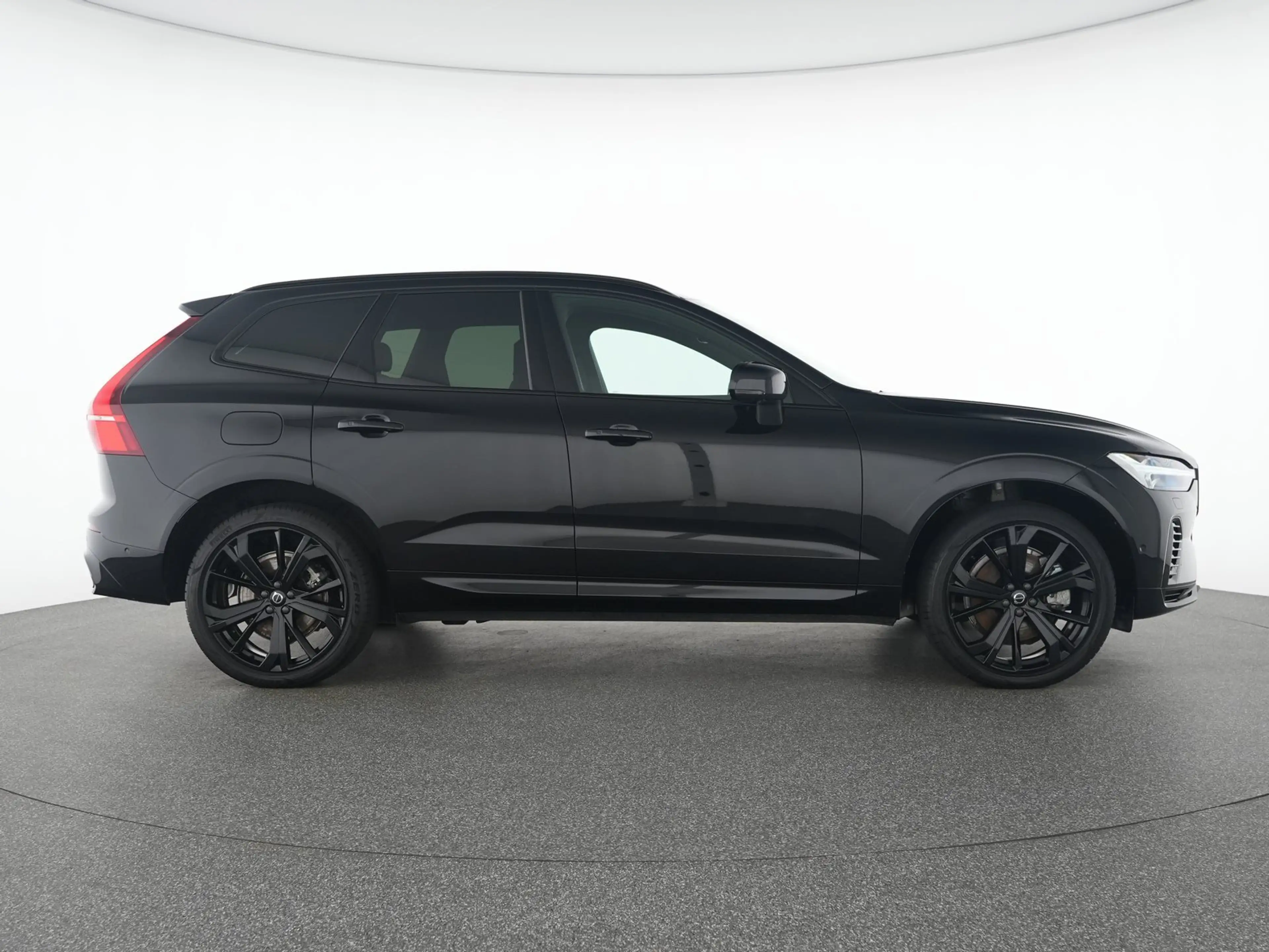 Volvo XC60 T8 AWD Plus Black Edition 360°KAMERA*ACC* — photo 12