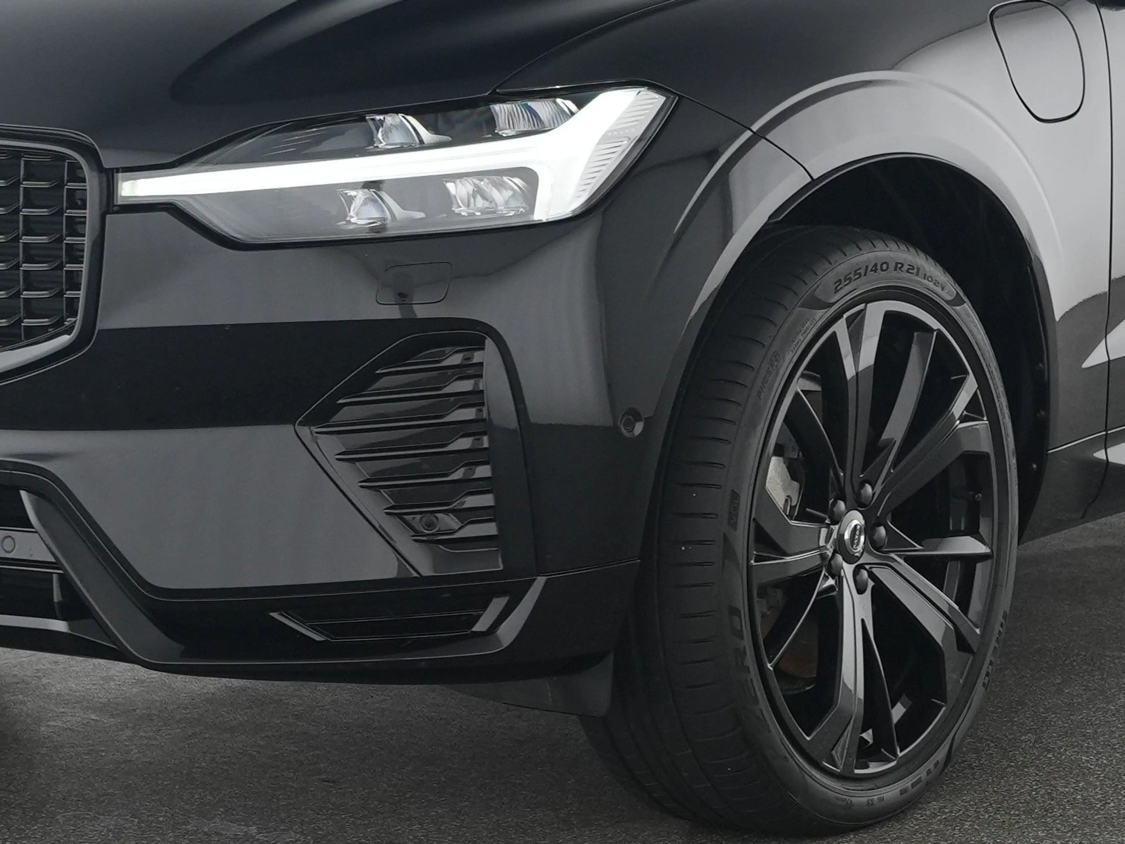 Volvo XC60 T8 AWD Plus Black Edition 360°KAMERA*ACC* — photo 9