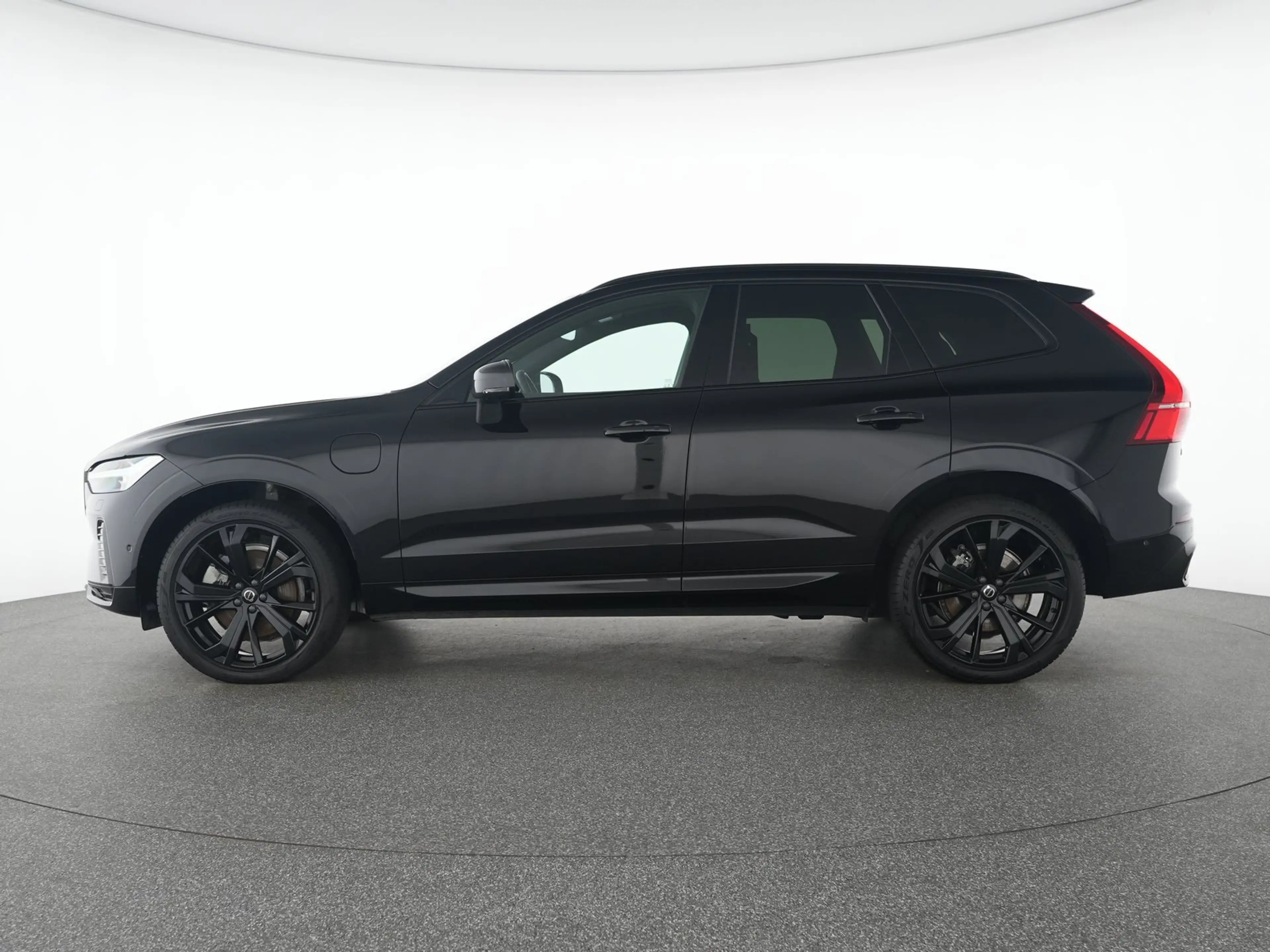 Volvo XC60 T8 AWD Plus Black Edition 360°KAMERA*ACC* — photo 11