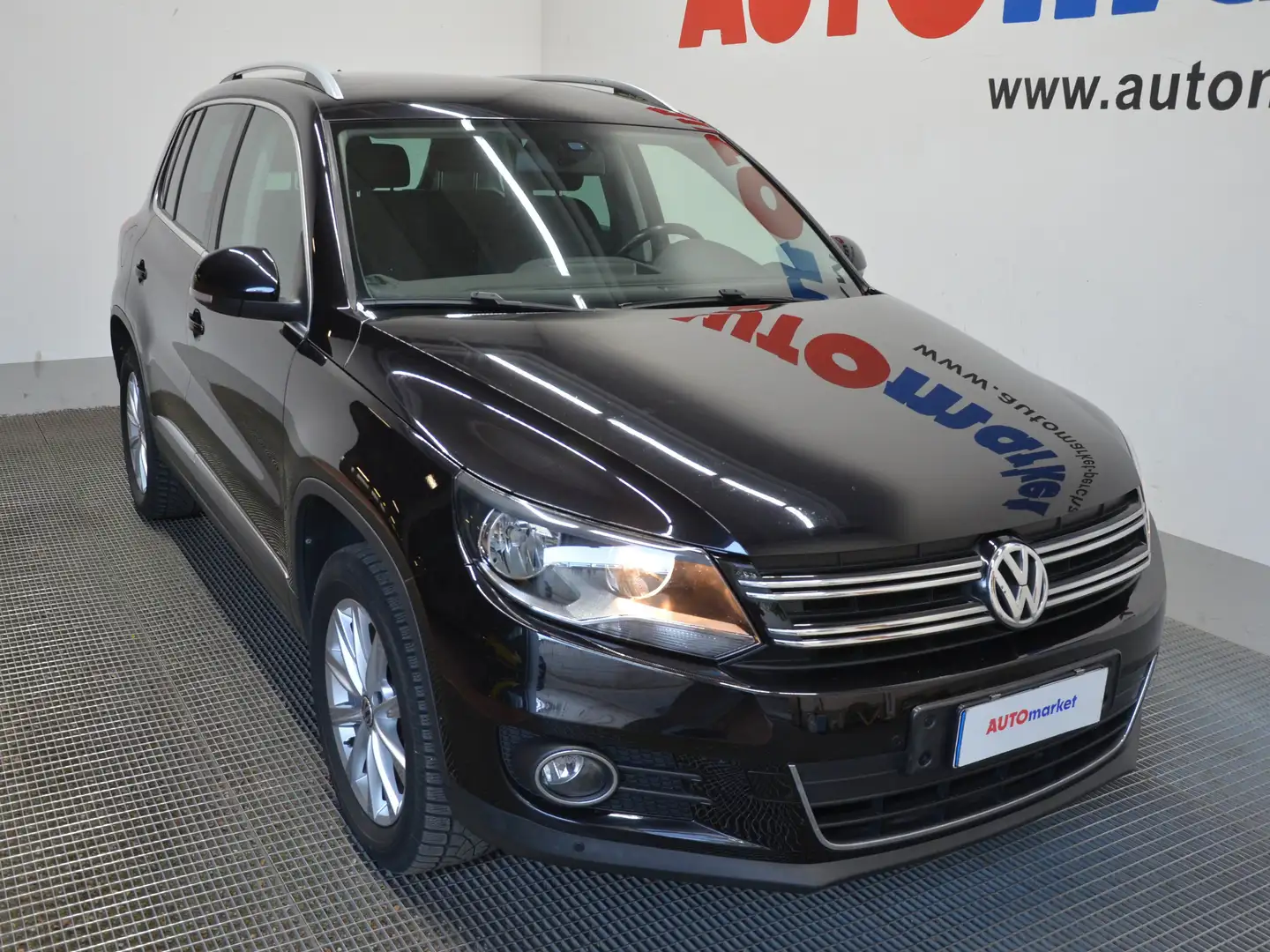 Volkswagen Tiguan 2.0 TDI 4Motion Sport&Style Nero - 2