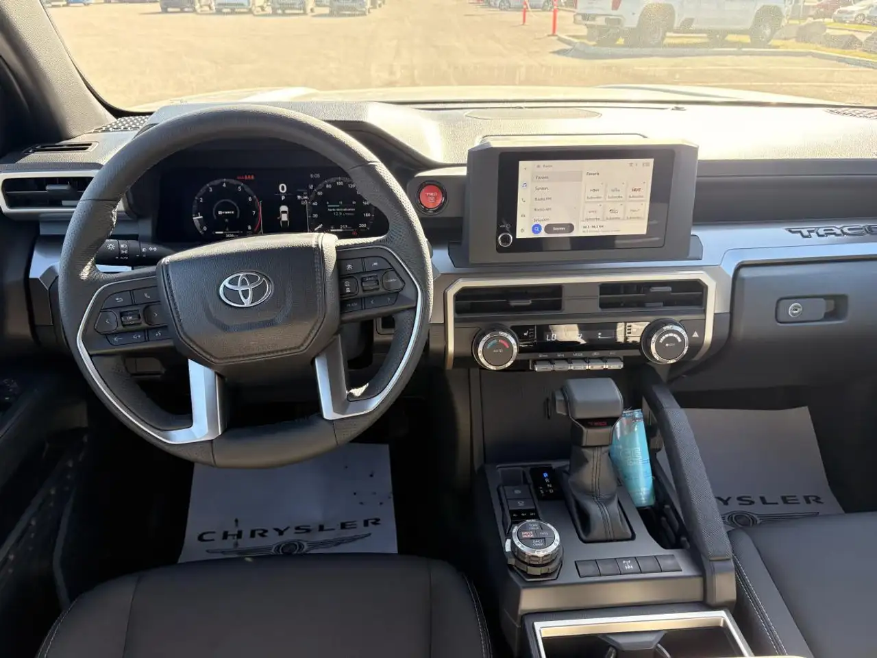 Toyota Tacoma снимка Toyota Tacoma