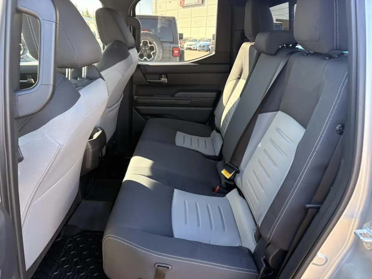Toyota Tacoma снимка Toyota Tacoma