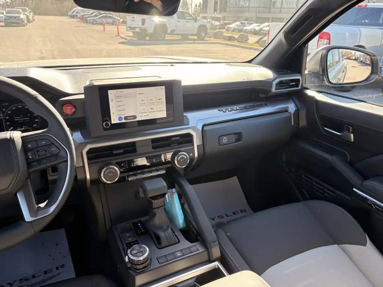 Toyota Tacoma снимка Toyota Tacoma