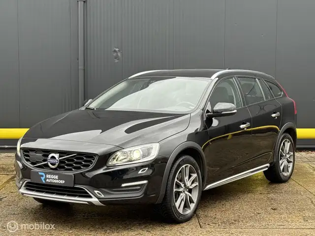 Volvo V60 Cross Country 2.0 D3 Summum