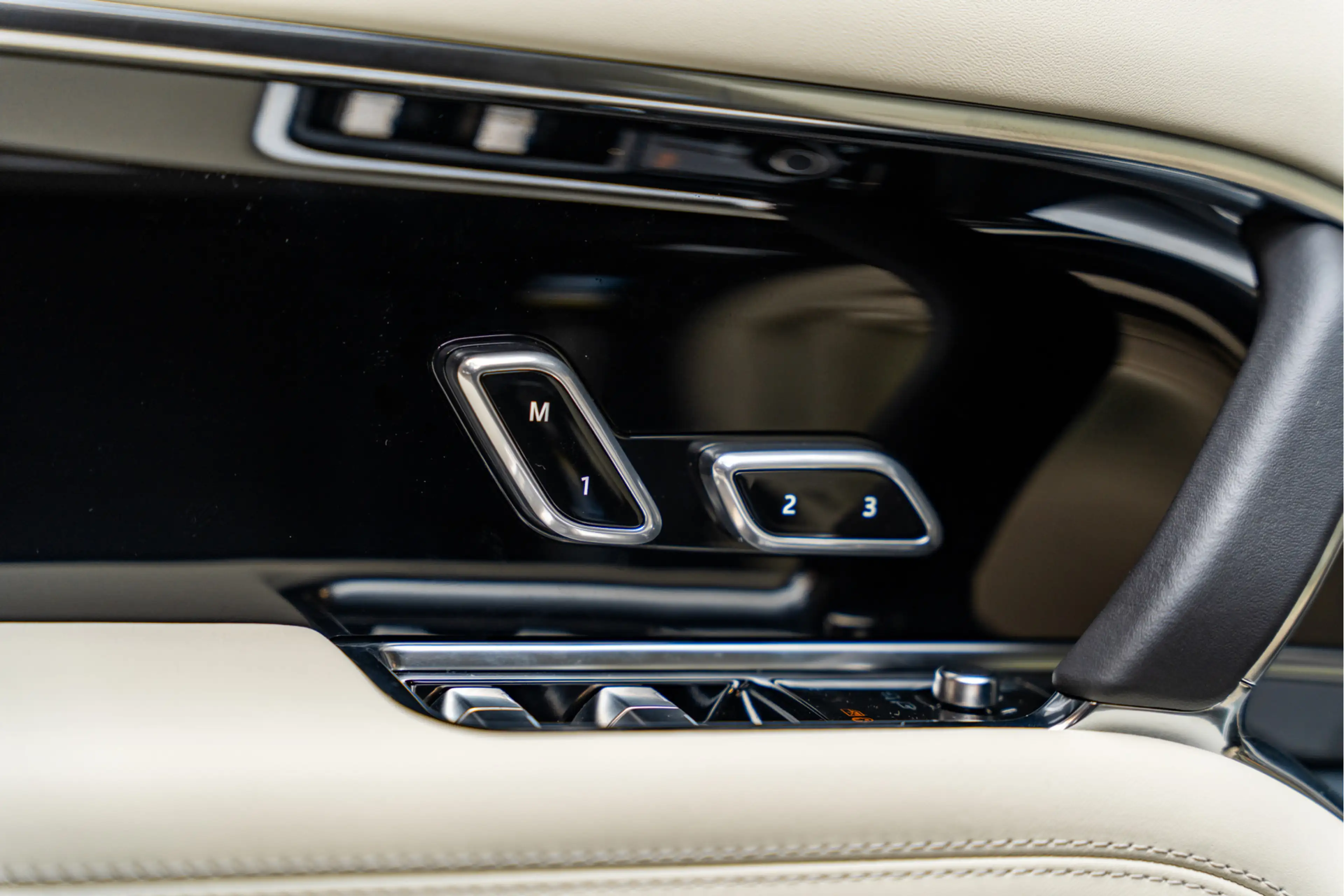 Land Rover Range Rover P550e Autobiography Koelbox Trekhaak Comfortseats — photo 26