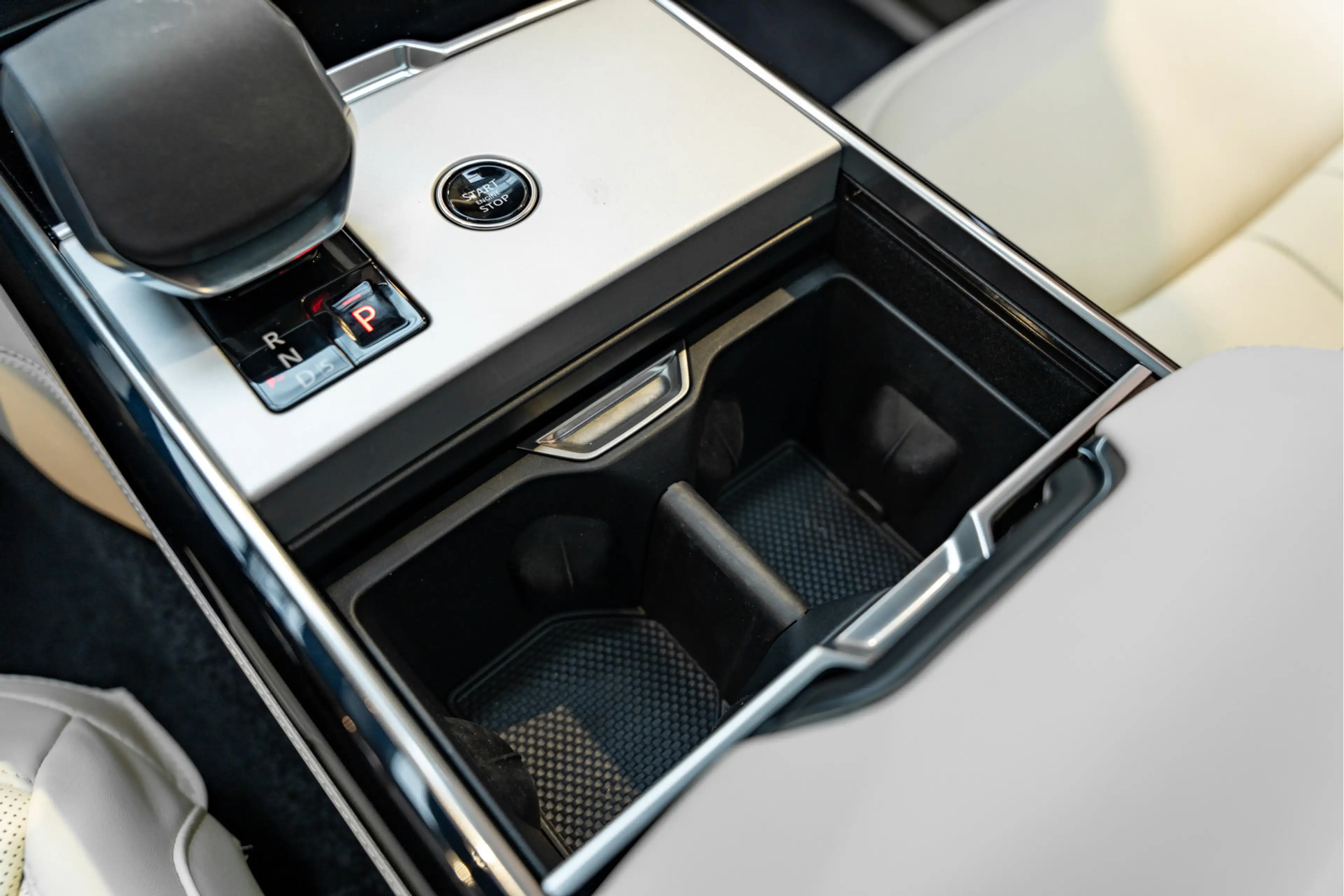 Land Rover Range Rover P550e Autobiography Koelbox Trekhaak Comfortseats — photo 36