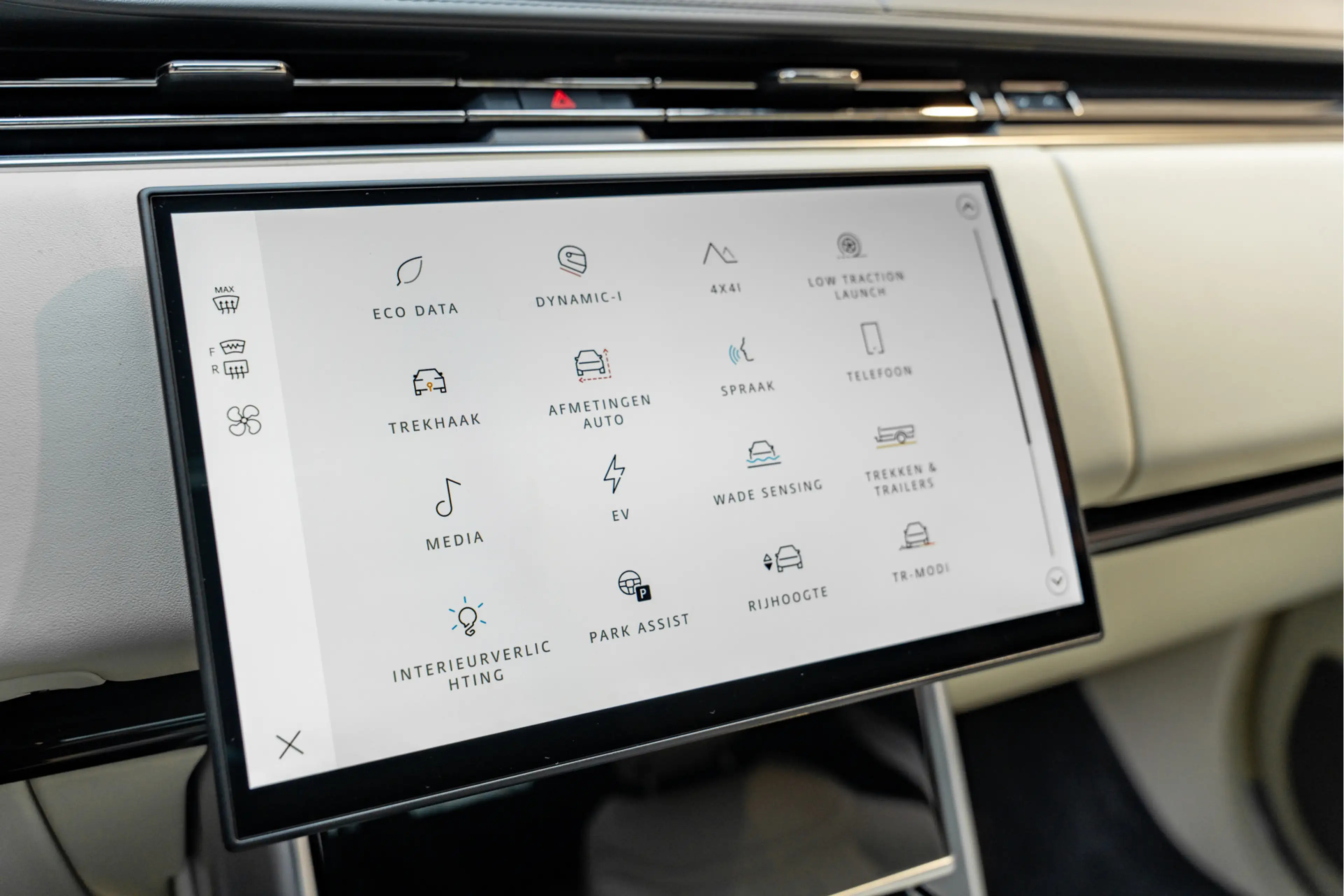 Land Rover Range Rover P550e Autobiography Koelbox Trekhaak Comfortseats — photo 40