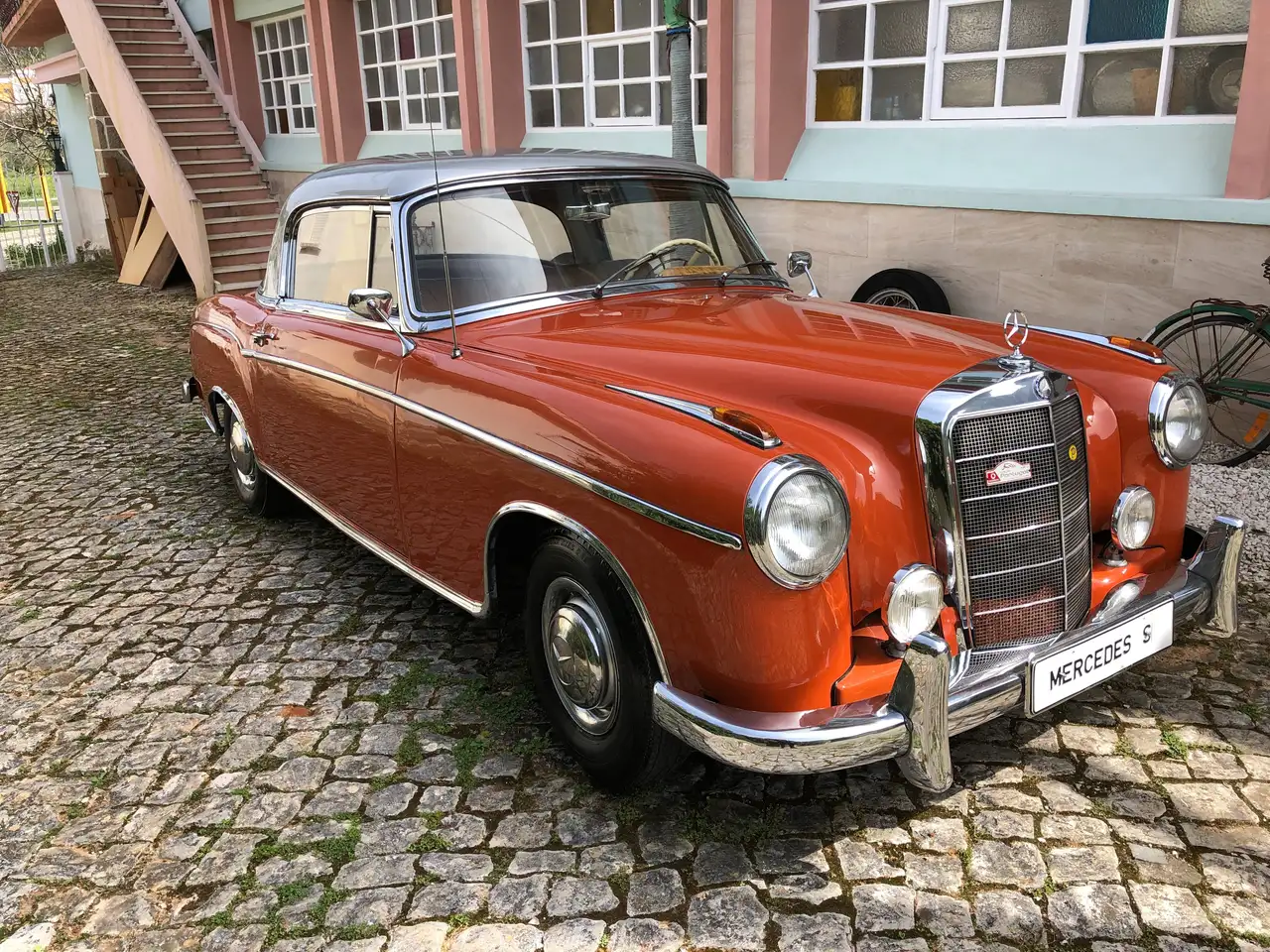 Mercedes-Benz 220 Ponton, foto 3