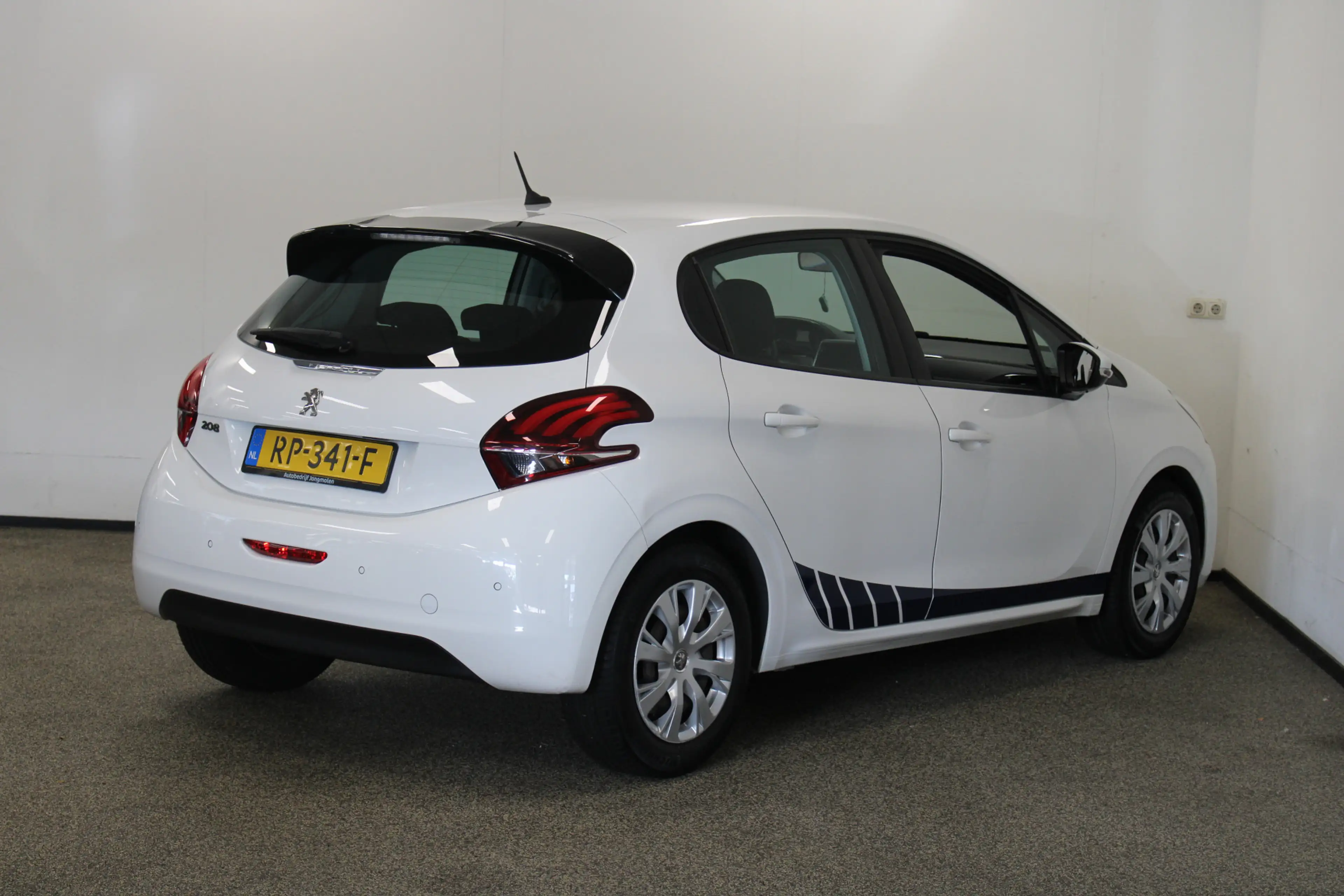 Peugeot 208 1.2 PureTech Blue Lion — photo 2