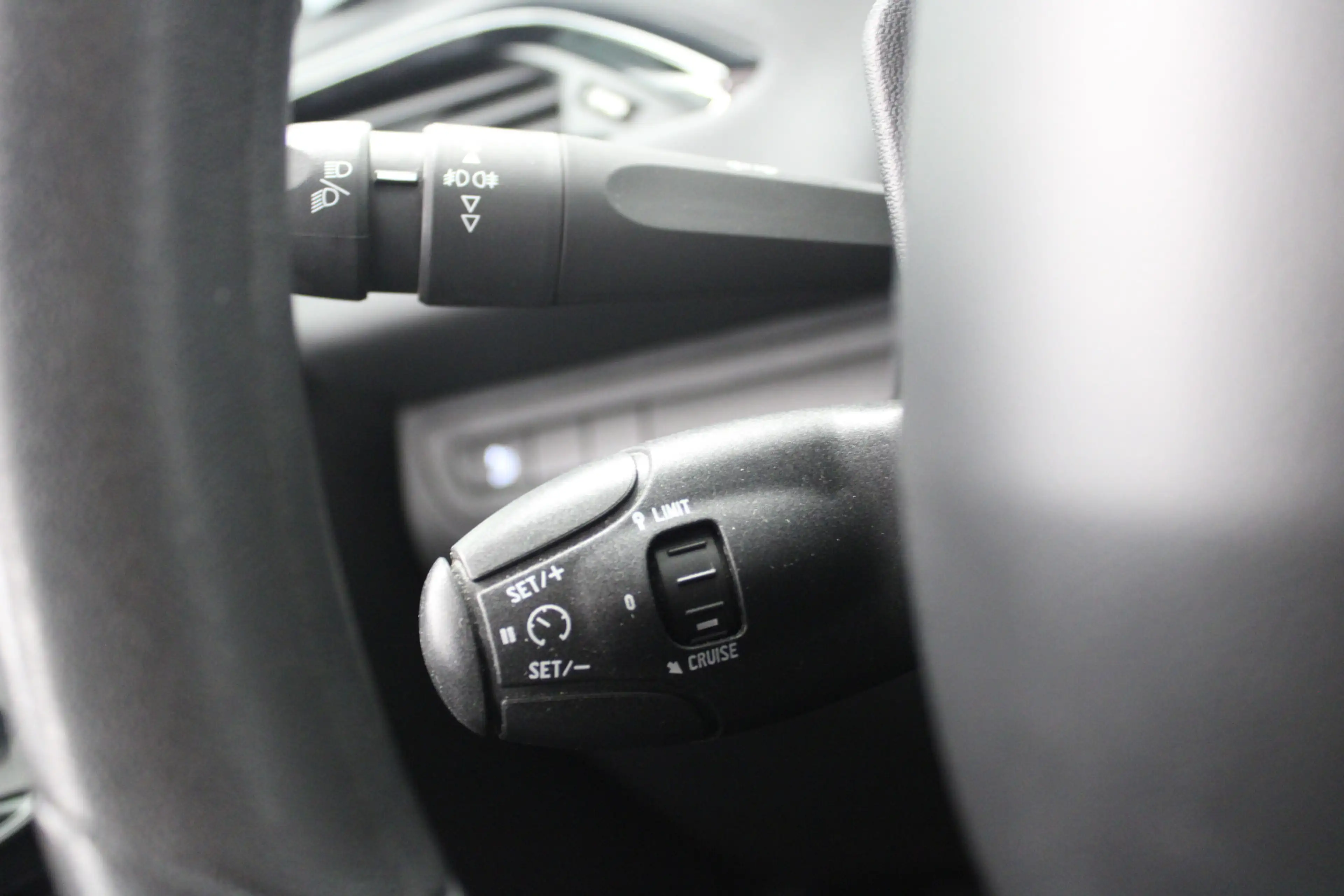 Peugeot 208 1.2 PureTech Blue Lion — photo 21