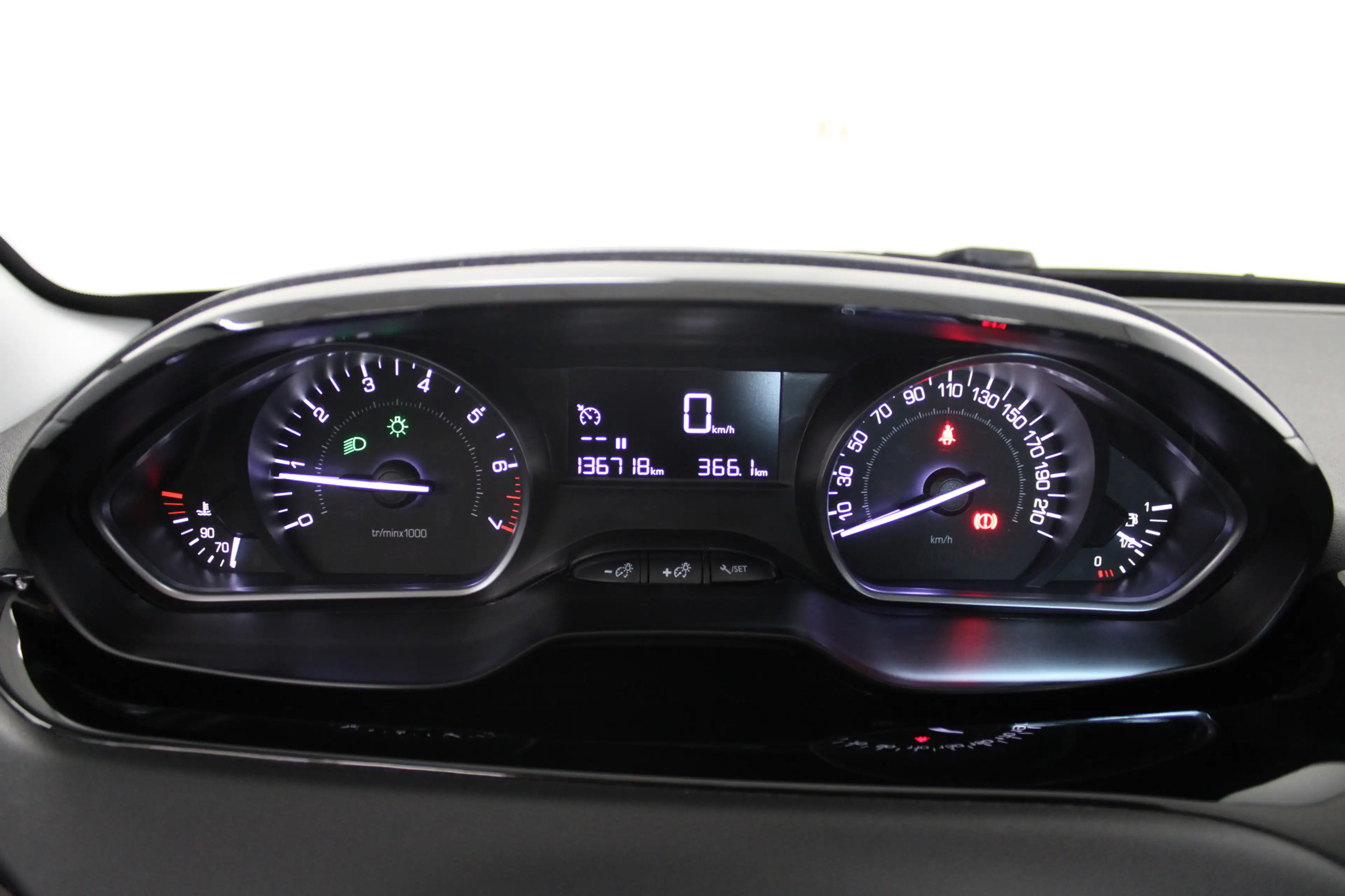 Peugeot 208 1.2 PureTech Blue Lion — photo 15