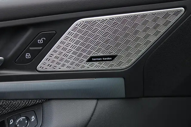 BMW 2 Series view 14