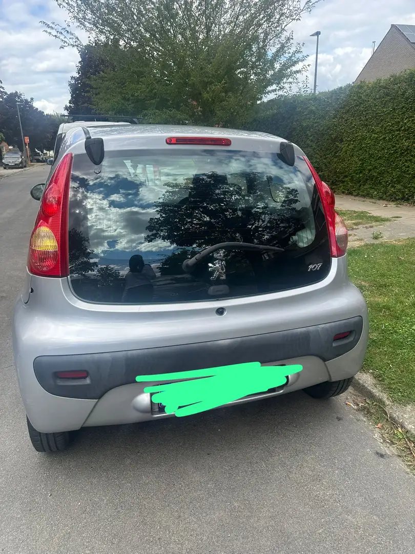 Peugeot 107 Grijs - 1
