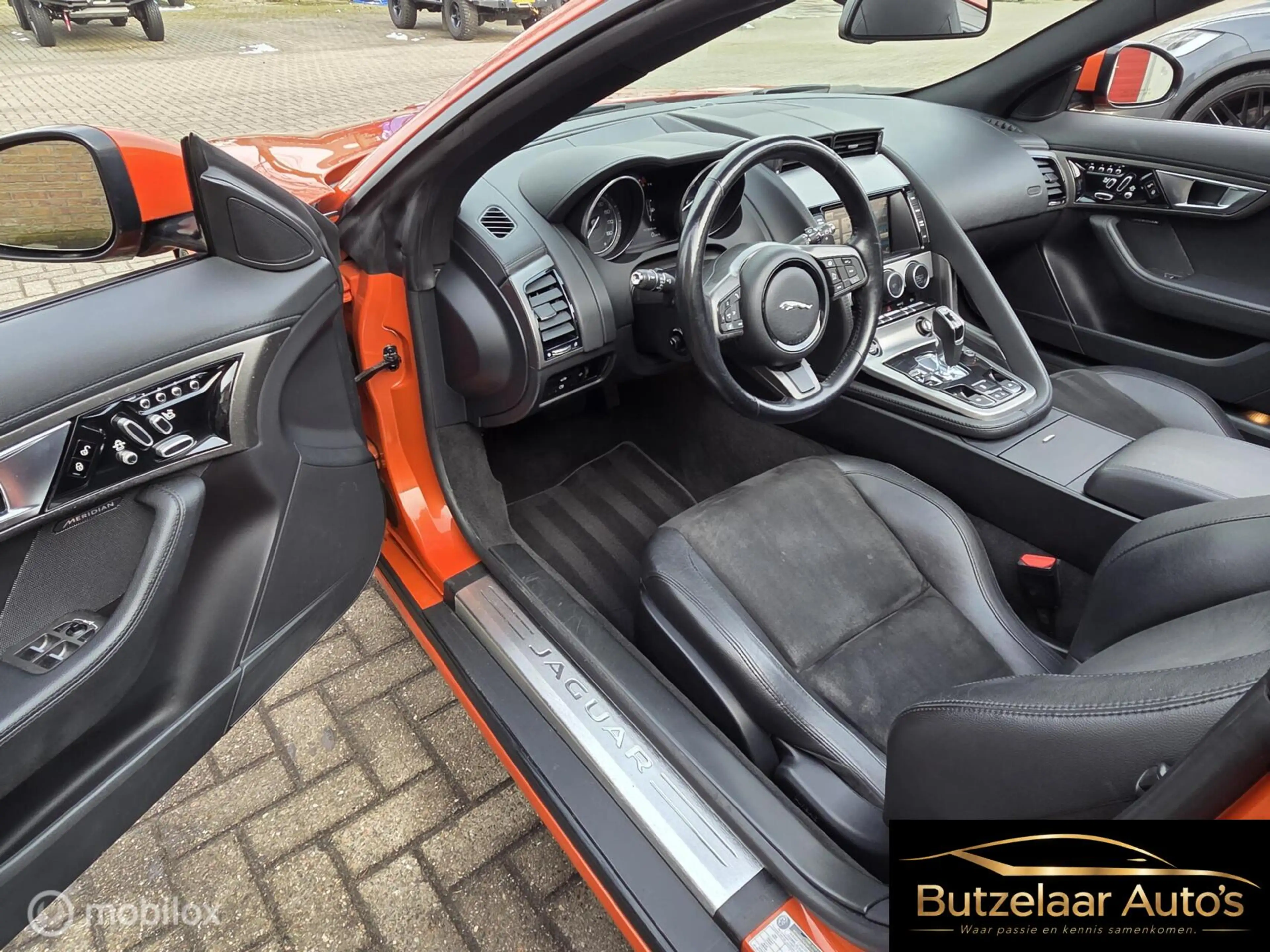 Jaguar F-Type 3.0 V6 Convertible Meridian|Firesand|Uniek — photo 2