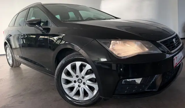SEAT Leon ST  FR Style Temp 2xPDC CarPlay Shz