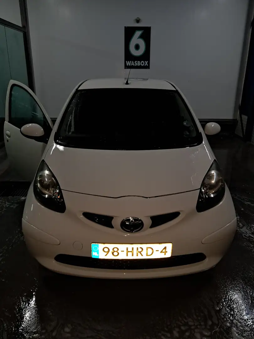 Toyota Aygo 1.0-12V + Blanc - 1