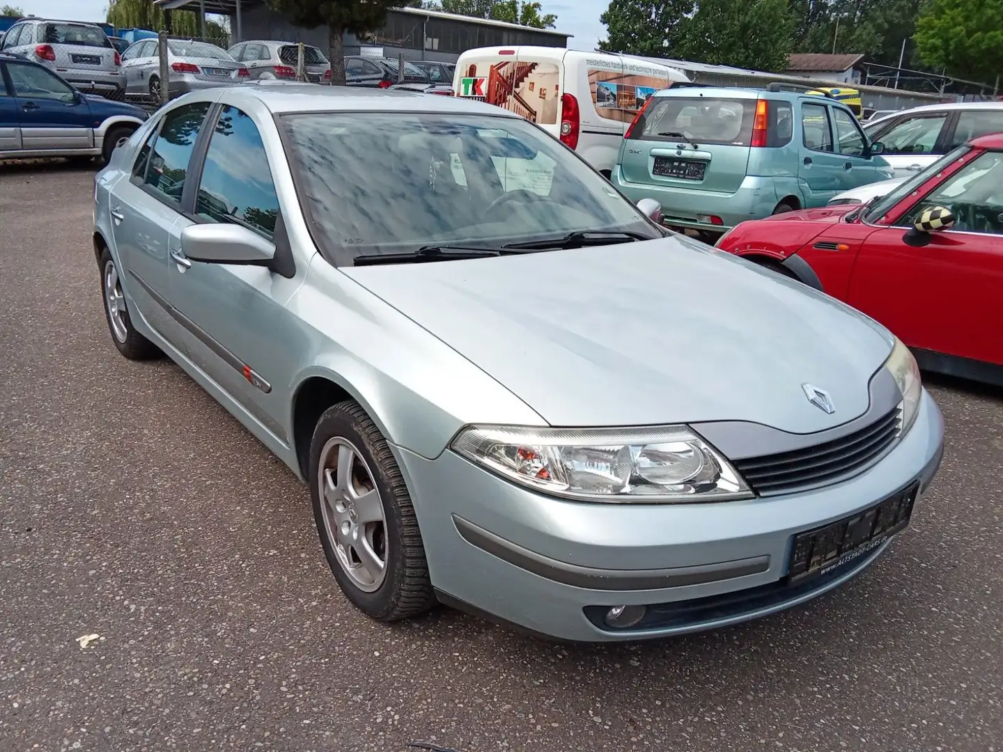 Renault Laguna 1.6 Benzin Gris - 2
