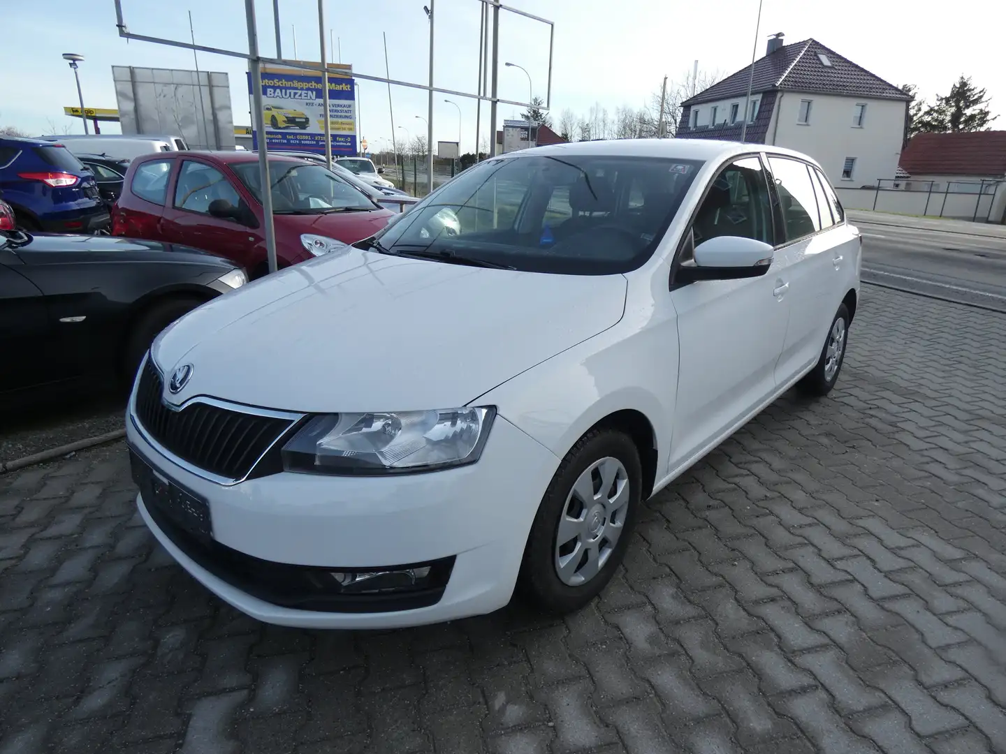 Skoda Rapid/Spaceback Active Klima Radio Sitzheizung PDC HU AU Neu Weiß - 1