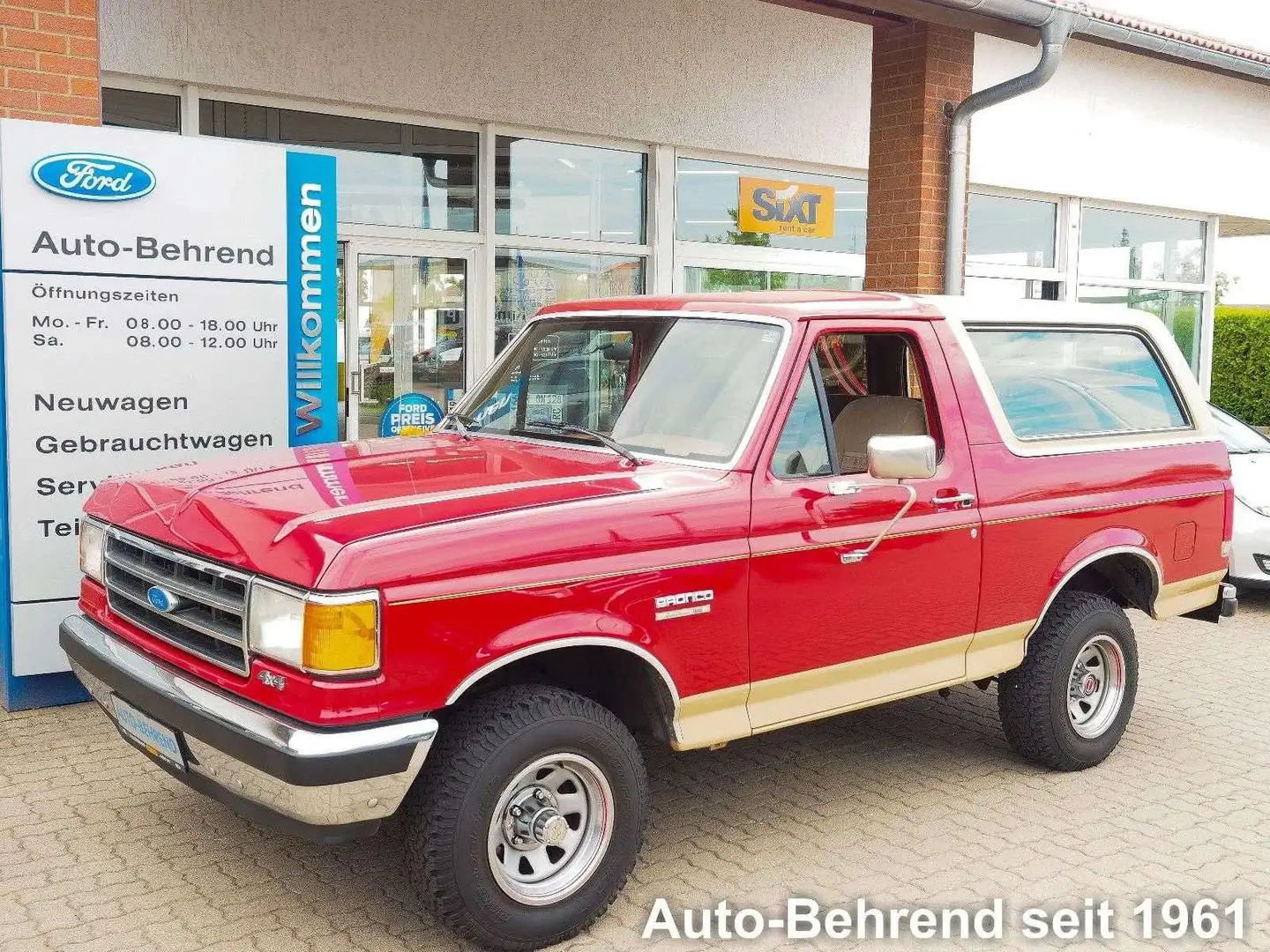 Ford Bronco Eddie Bauer 4x4 Rouge - 1