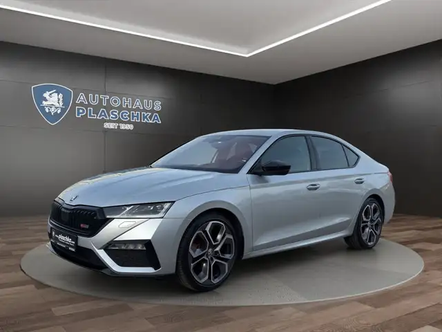 Skoda Octavia Lim. 2.0 TDI DSG RS HUD+KAMERA+LED+NAVI Klima
