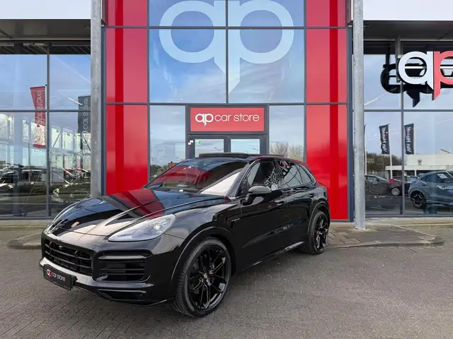 Porsche Cayenne 3.0 E-Hybrid Platinum Edition | Bose | Memory | 36