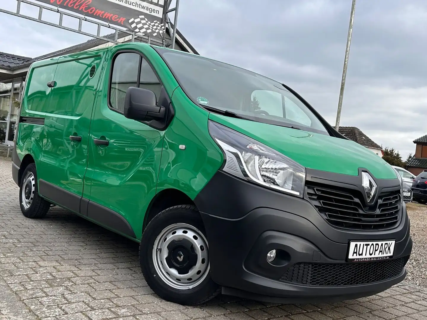 Renault Trafic Kasten L1H1 2,9t Komfort *KLIMA*1.HAND* Zelená - 1