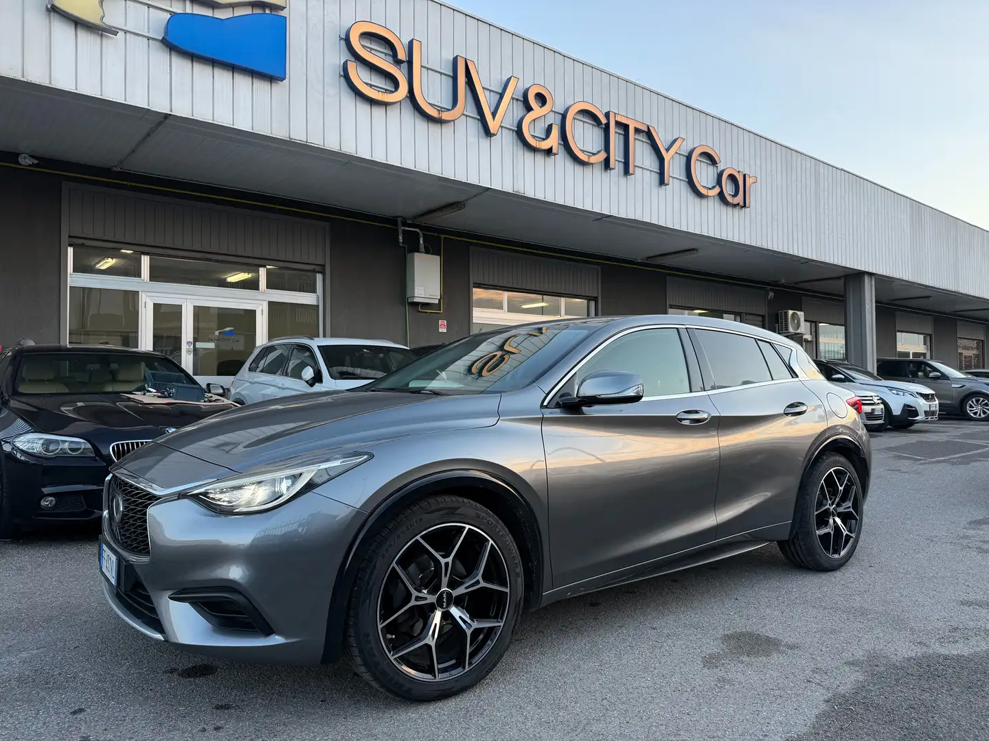 Infiniti Q30 1.5d EURO 6 Grey - 1