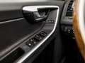 Volvo XC60 2.4D AWD Sport 164Pk Automaat (YOUNGTIMER, 5 CILIN Grijs - thumbnail 24