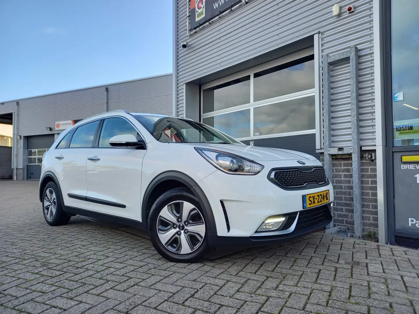 Kia Niro 1.6 GDi Hybrid DynamicLine - CARPLAY / ANDROID - C Wit - 2