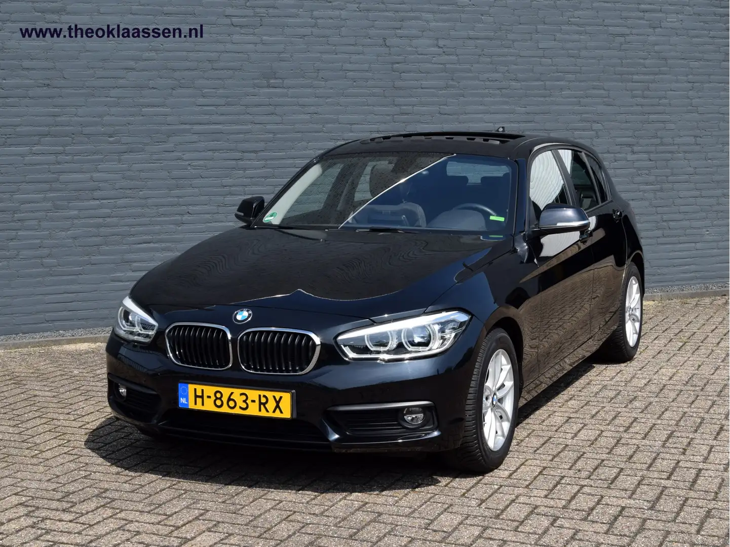 BMW 116 1-serie 116i Sport Schuif/kanteldak - Navigatie - Negro - 2