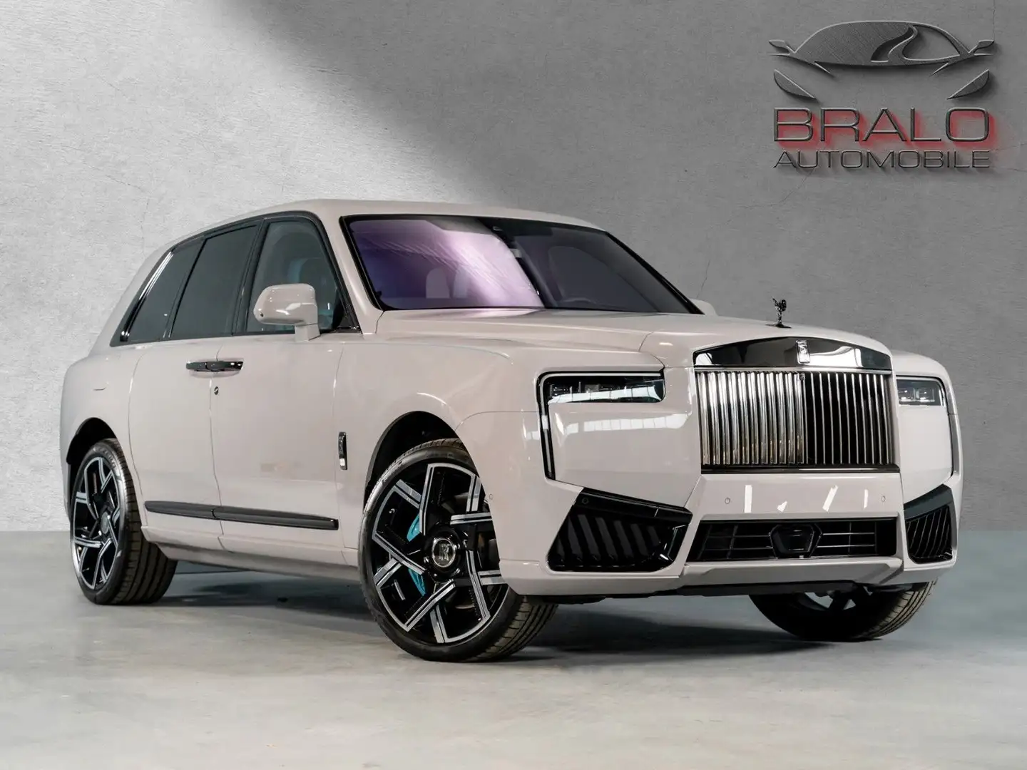 Rolls-Royce Cullinan Black Badge 26` " 4 Seater+Starlight" Grau - 2