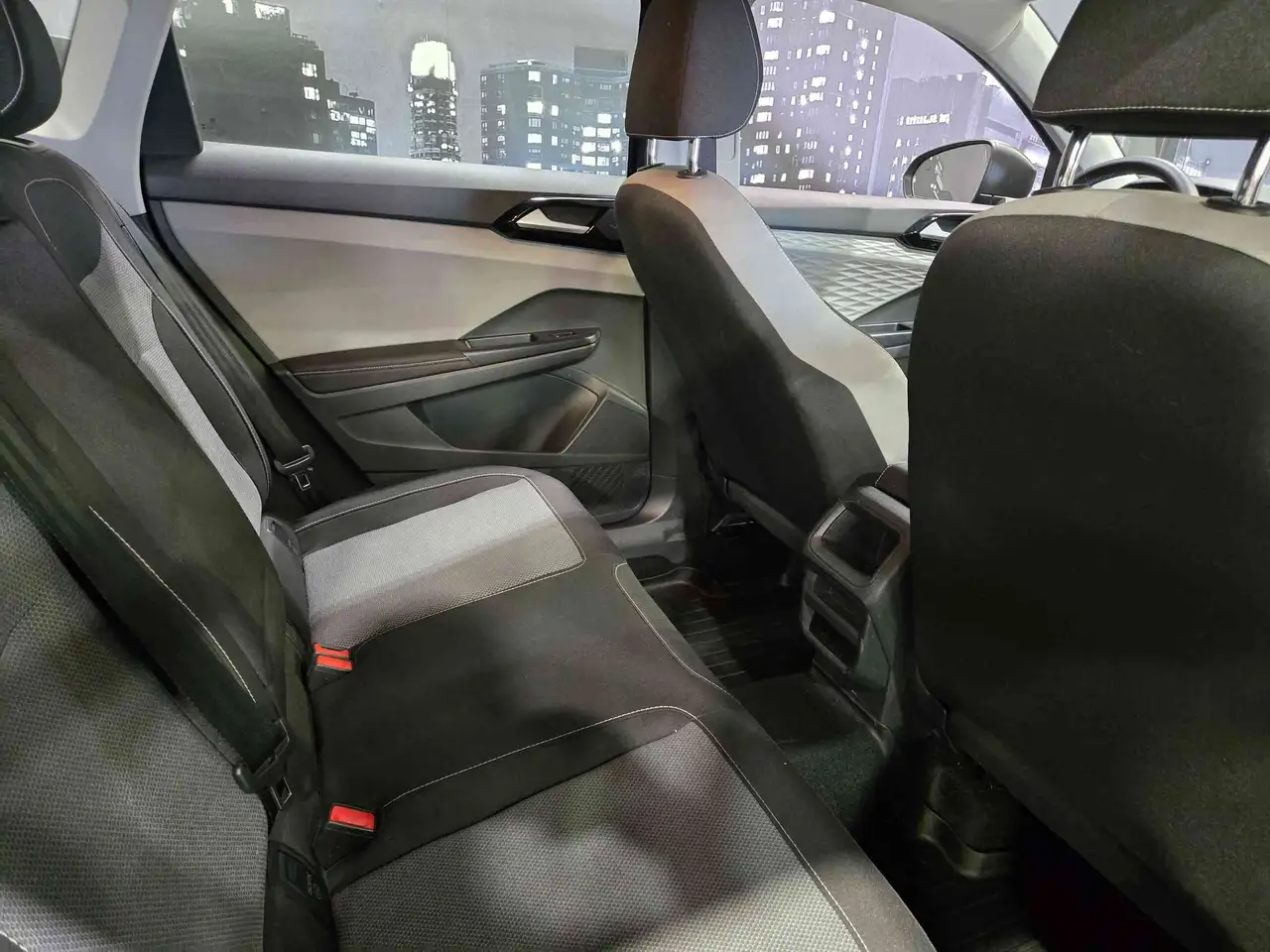 Volkswagen Taos снимка Volkswagen Taos