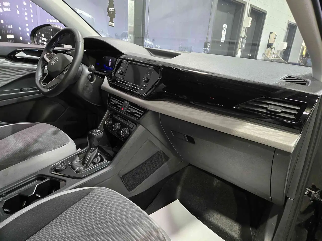 Volkswagen Taos снимка Volkswagen Taos