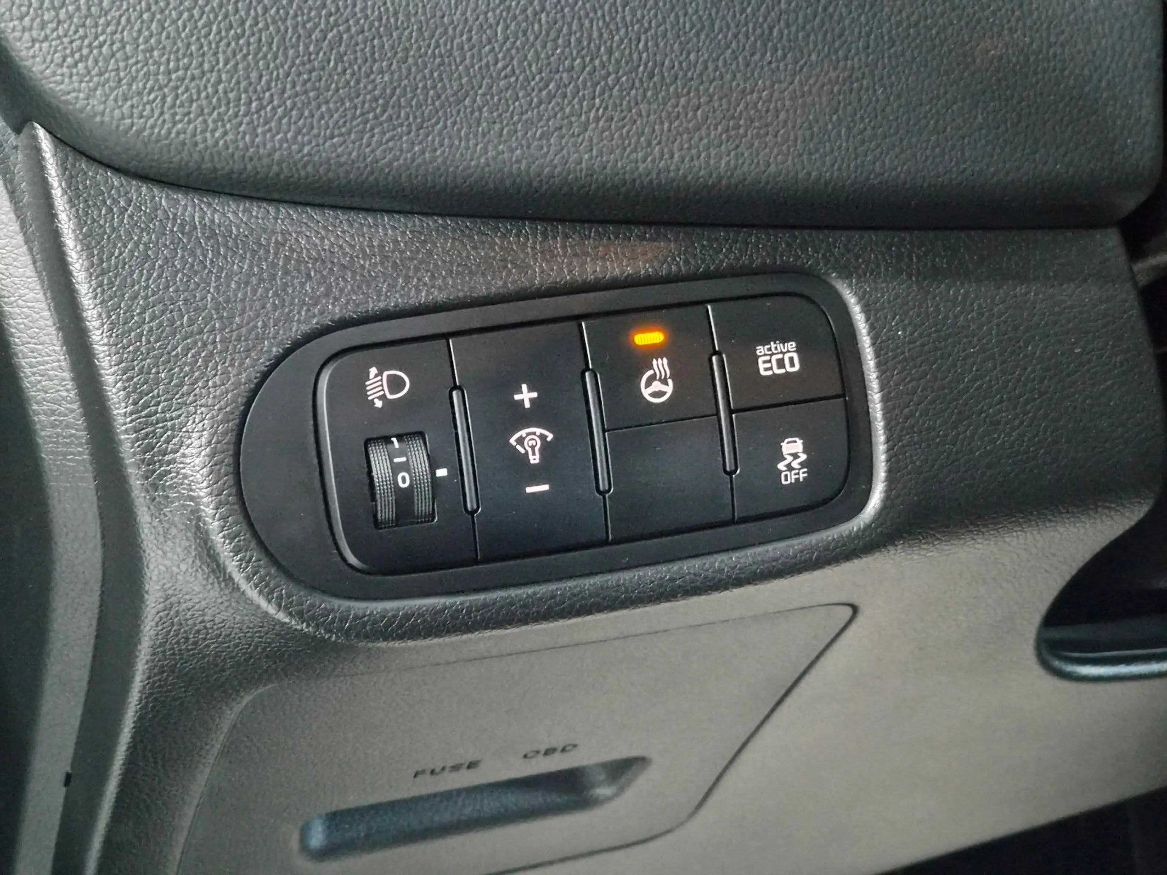 Kia Carens Vision 2.0* 2.HAND*SHZ*AHK*RFK*AUTOMATIK — photo 10