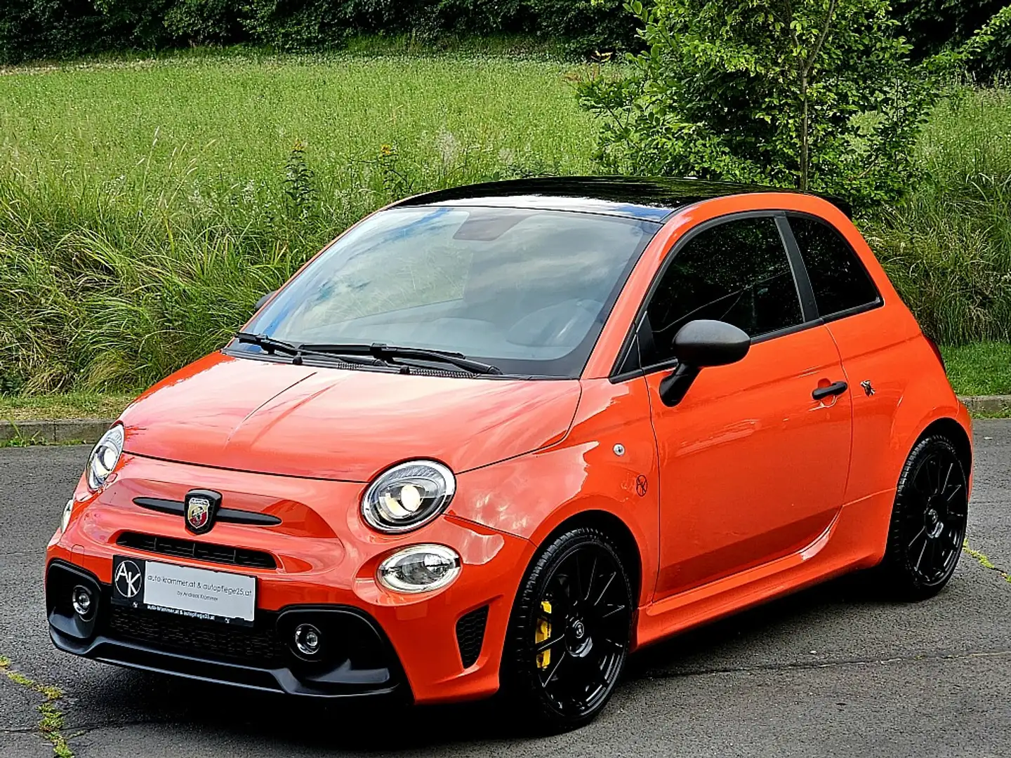 Abarth 695 Abarth 695 "SUPERSPORT" BEATS AUDIO BMC SABELT ... Orange - 1