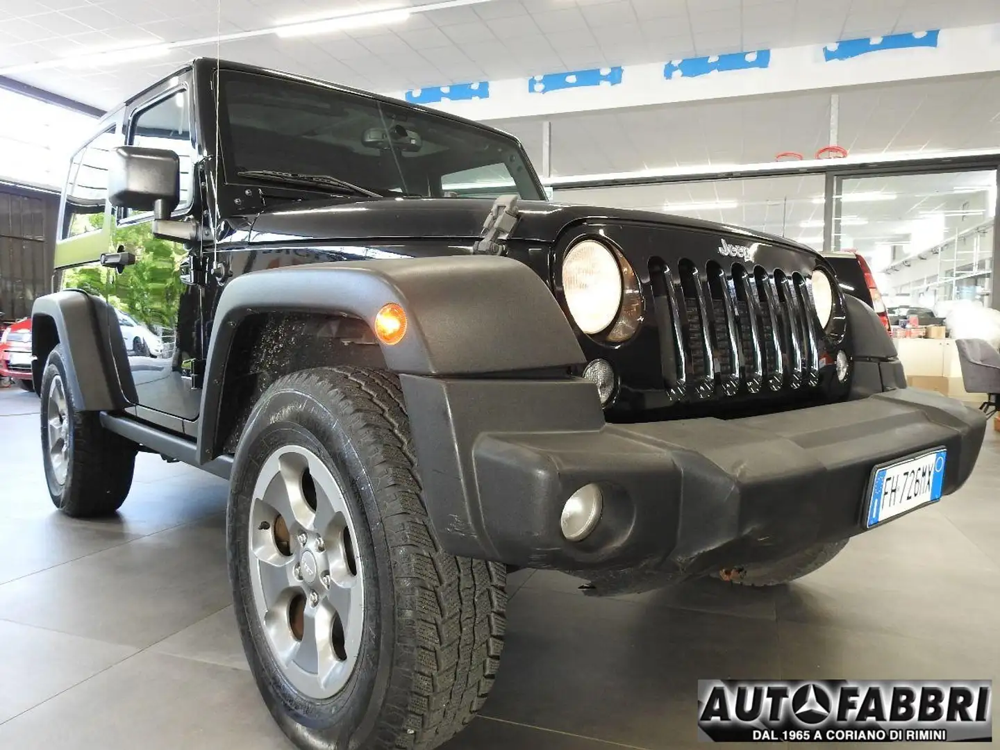 Jeep Wrangler JEEP -  -  Unlimited 2.8 CRD Sahara AUT-20 Zwart - 2