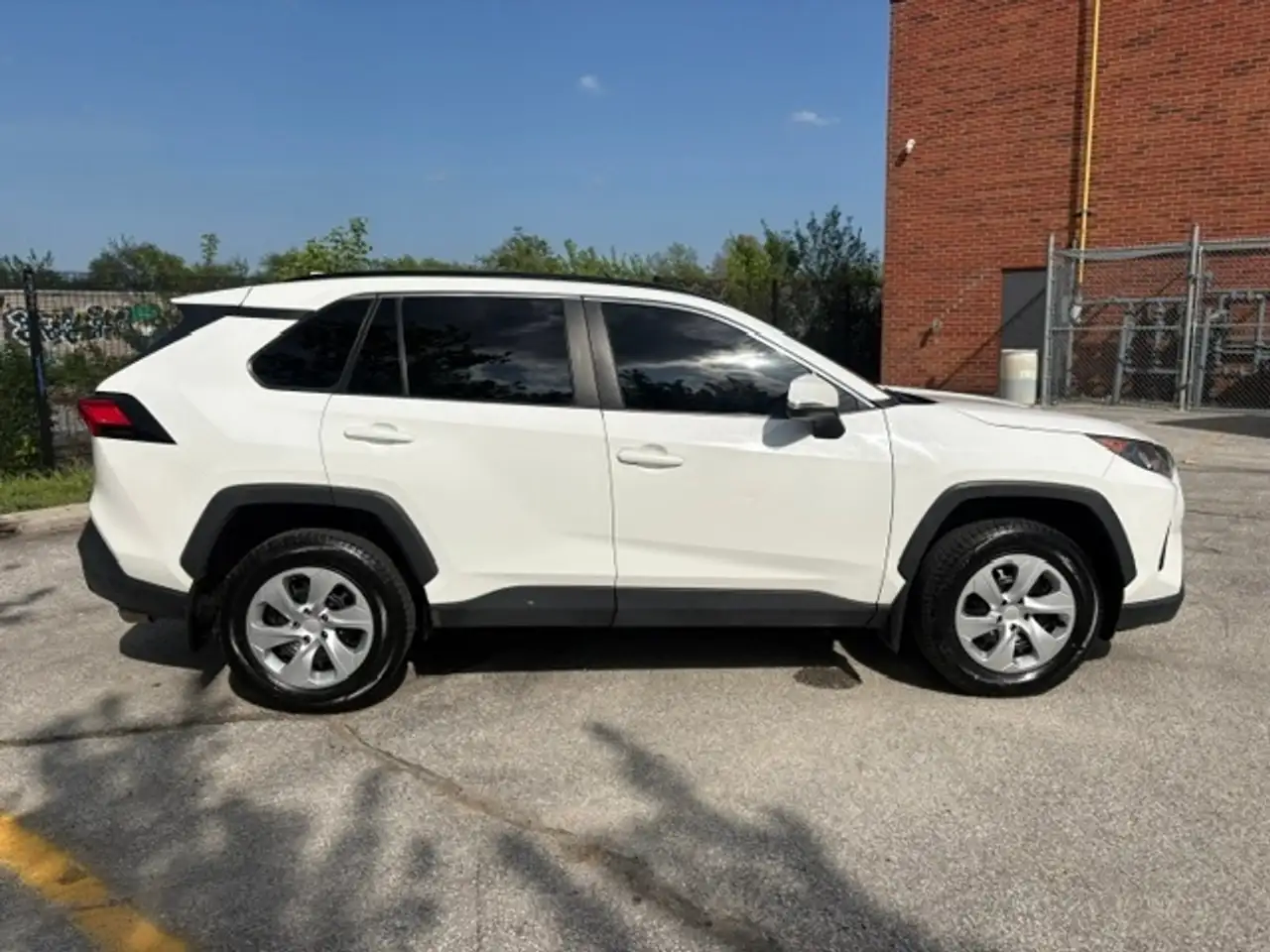 Toyota RAV 4 снимка Toyota RAV 4