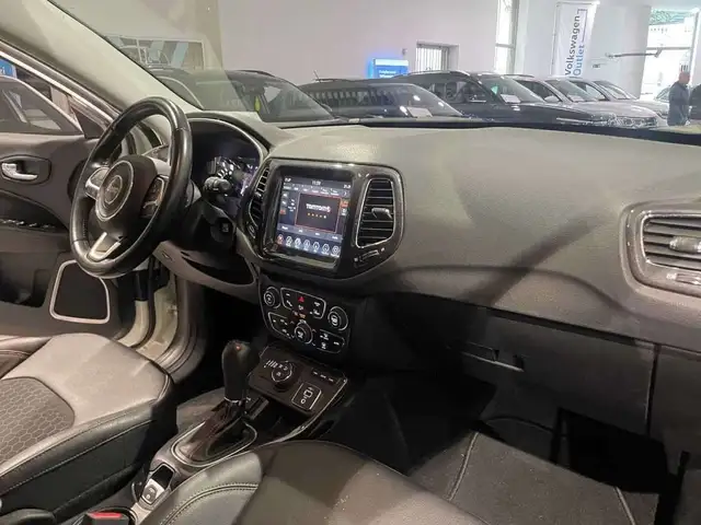 Jeep Compass view 10