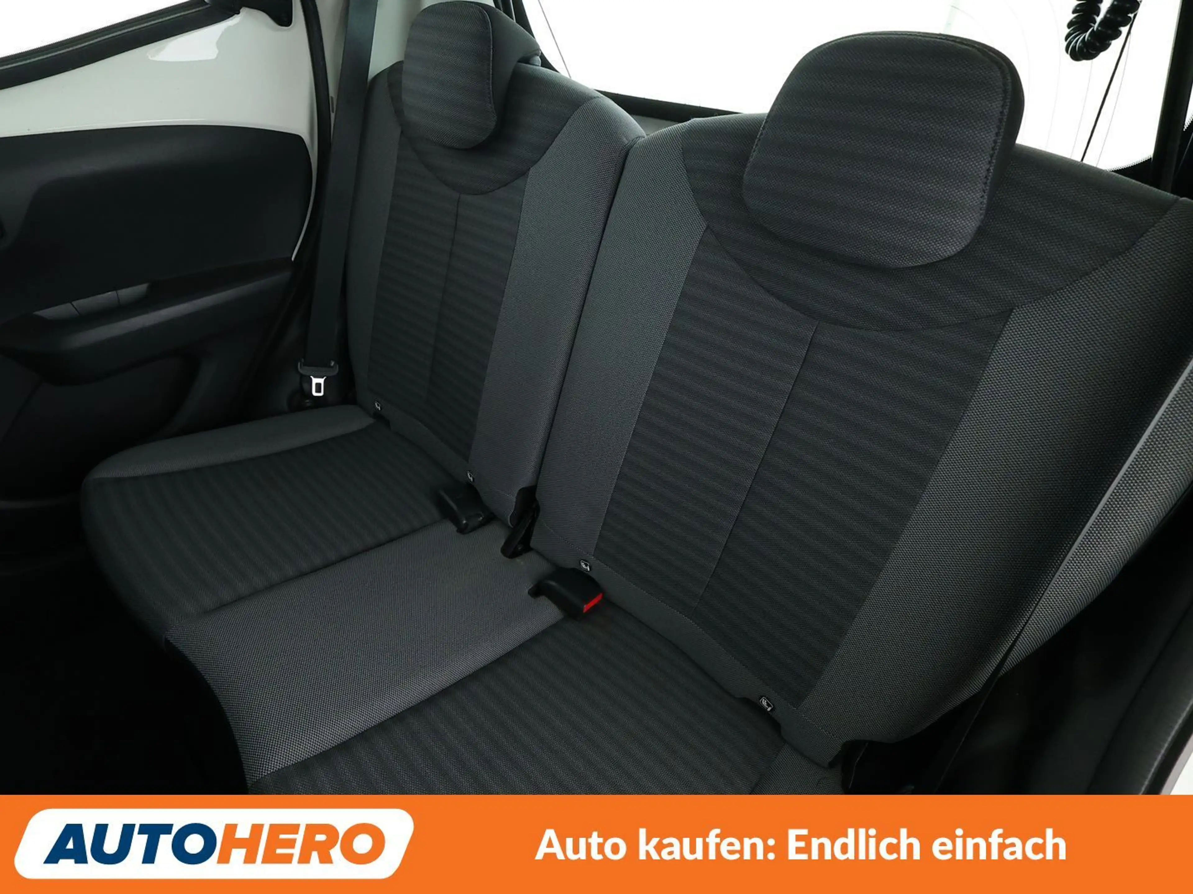Toyota Aygo 1.0 VVT-i X-Play — photo 14