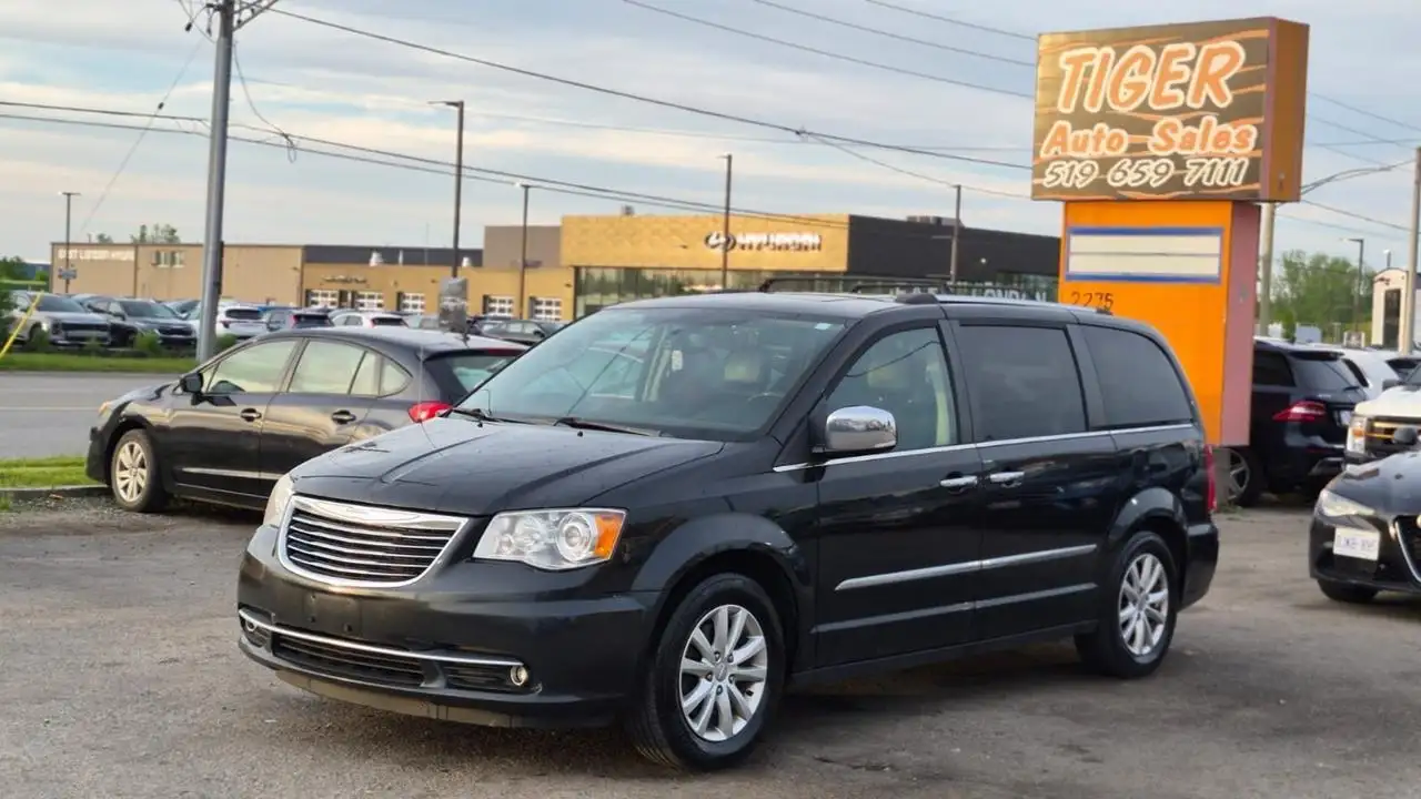 2016 Chrysler Town & Country