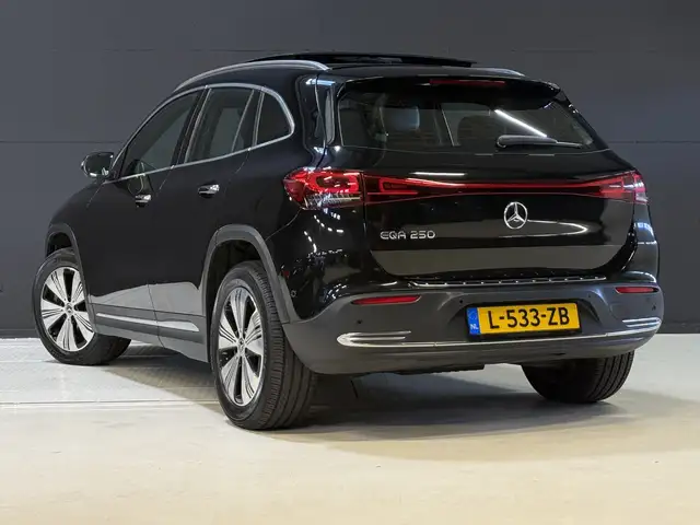 Mercedes-Benz Eqa view 11