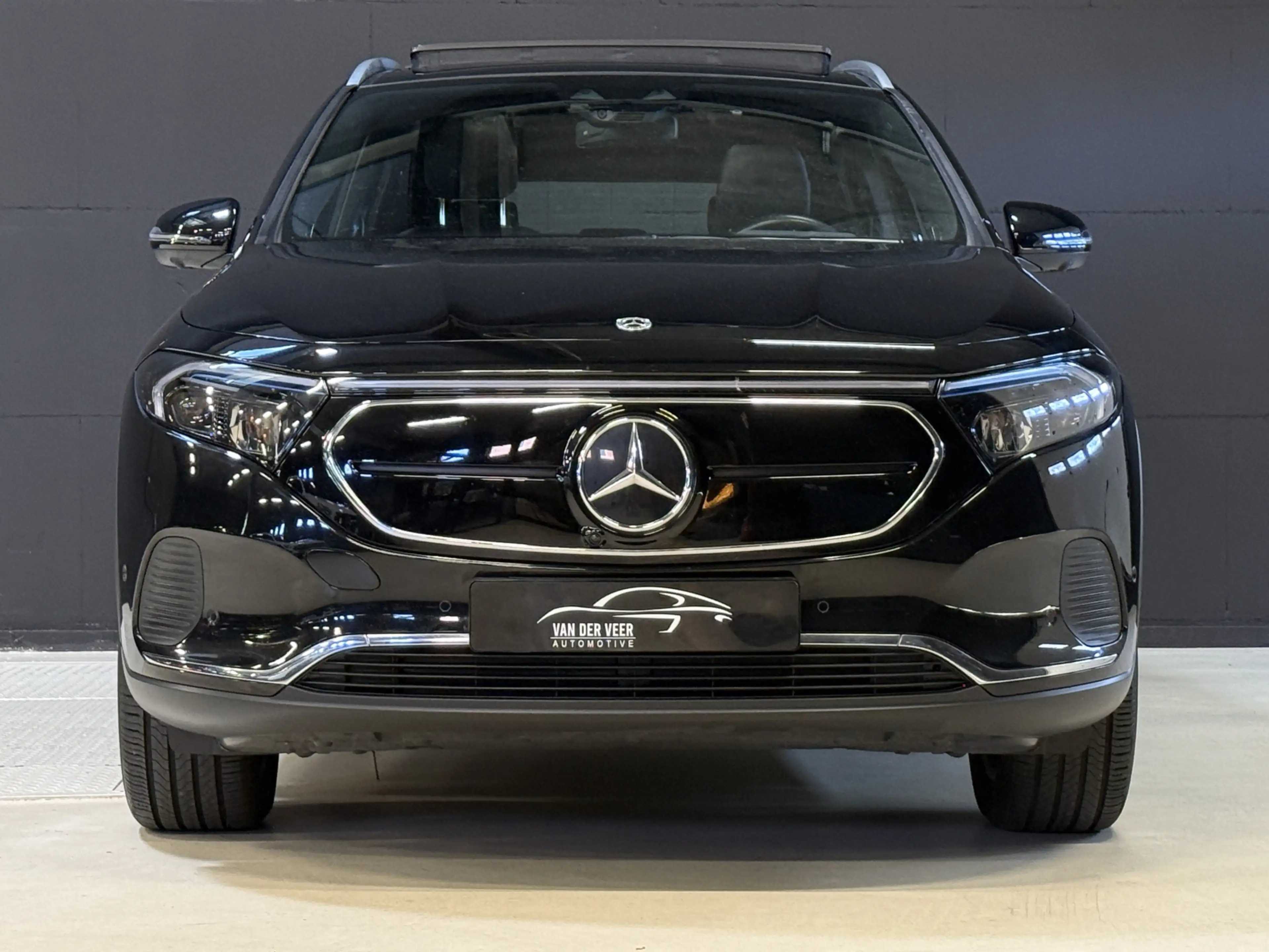 Mercedes-Benz EQA 250 Business Solution Luxury 67 kWh | Pano | 360 Camer — photo 5