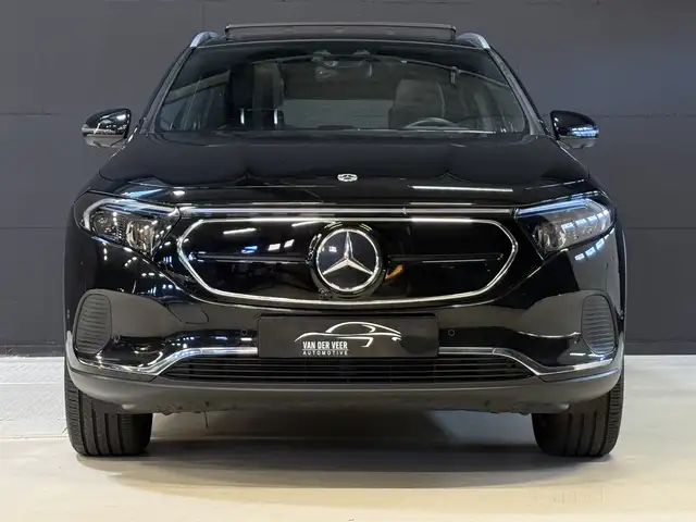 Mercedes-Benz Eqa view 5