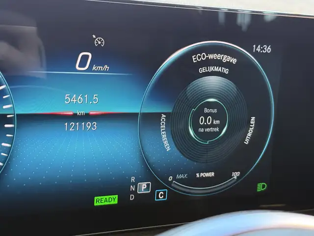Mercedes-Benz Eqa view 27
