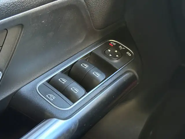 Mercedes-Benz Eqa view 21