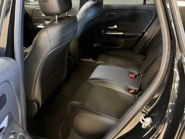 Mercedes-Benz Eqa view 8