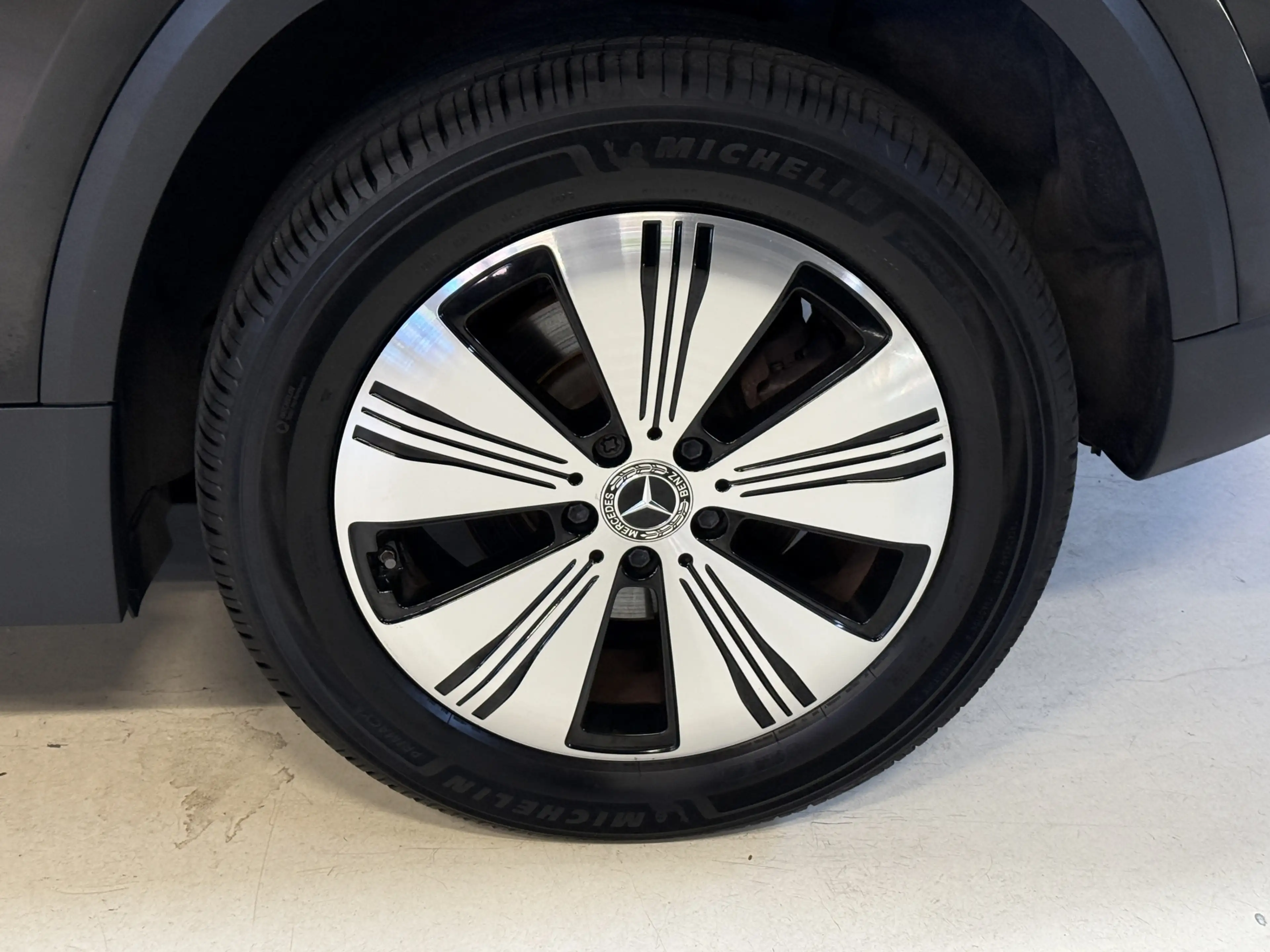 Mercedes-Benz EQA 250 Business Solution Luxury 67 kWh | Pano | 360 Camer — photo 40