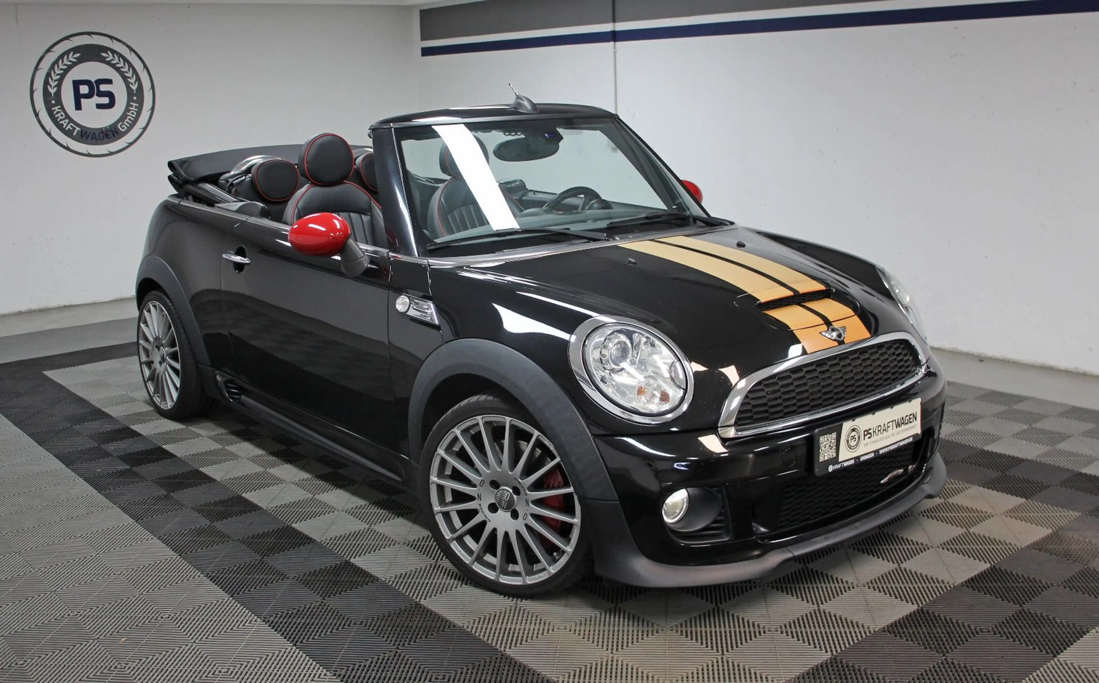 MINI John Cooper Works Cabrio *NAVI/H&K/BT/XENON/SHZ* — photo 2