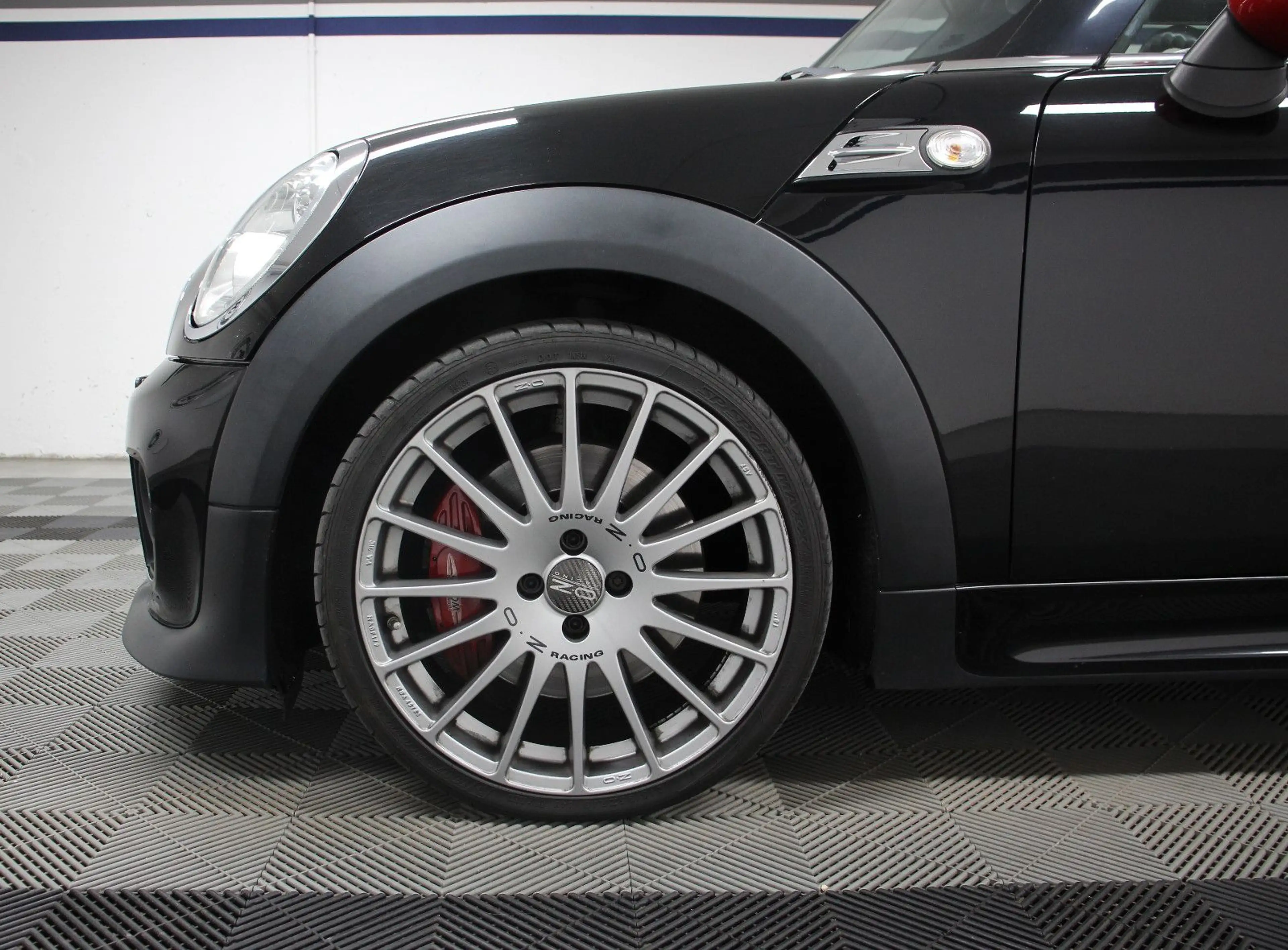 MINI John Cooper Works Cabrio *NAVI/H&K/BT/XENON/SHZ* — photo 8